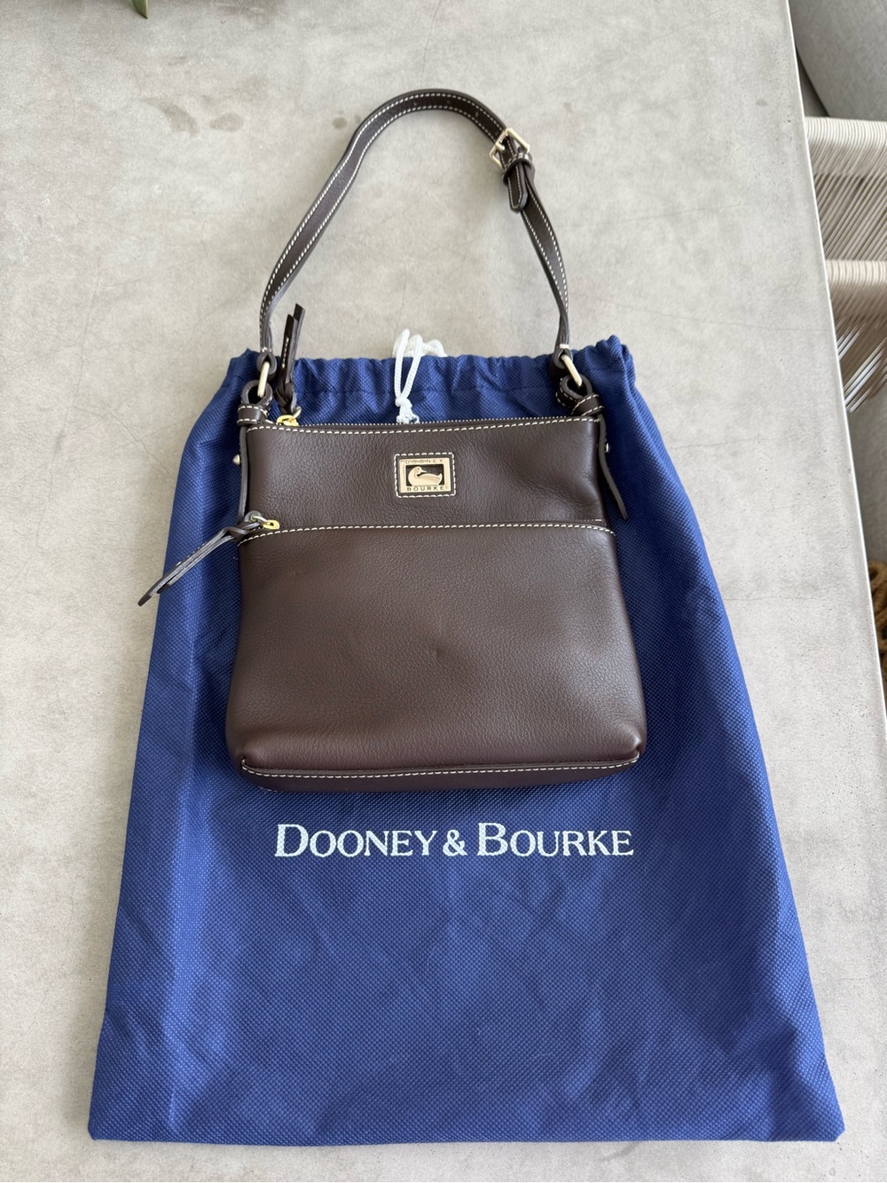 ✨ NWT Dooney & Bourke Lucca Leather Crossbody Letter Carrier Bag - Brown ✨